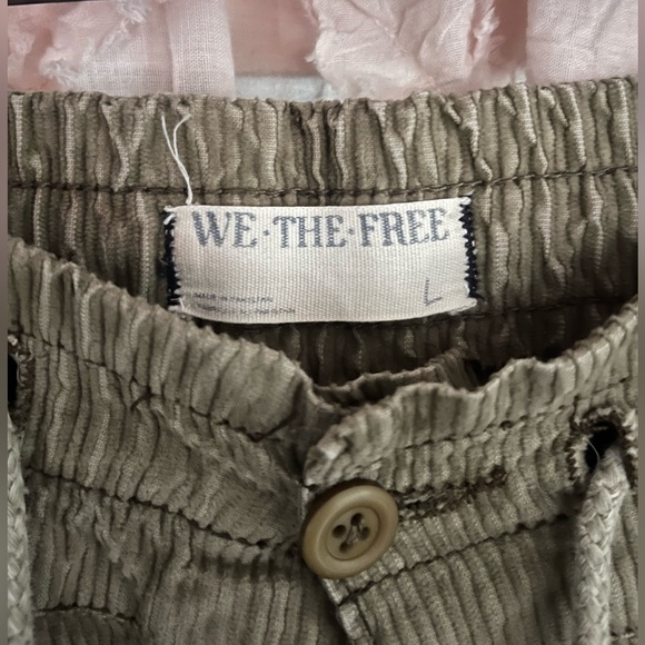 We The Free Green Cargo Pants slouchy fit, button fly, drawstring waist - Picture 3 of 8